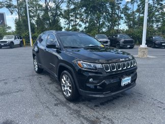 Used 2022 Jeep Compass Latitude image 1