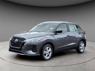 New 2025 Nissan Kicks Play S image 1