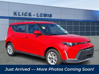 Used 2023 Kia Soul LX w/ Option Group 015 image 1