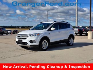 Used 2018 Ford Escape SE w/ SE Sync 3 Package image 1