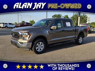Used 2023 Ford F150 XLT image 1