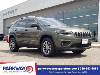 Used 2019 Jeep Cherokee Latitude Plus w/ Comfort/Convenience Group image 1