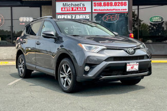 Used 2017 Toyota RAV4 XLE image 1
