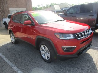 Used 2019 Jeep Compass Latitude w/ Popular Equipment Group image 1