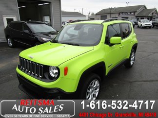 Used 2017 Jeep Renegade Latitude w/ Cold Weather Group image 1