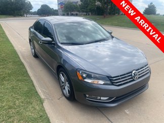Used 2013 Volkswagen Passat TDI SEL Premium image 1