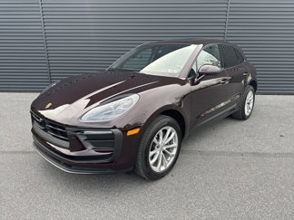 Certified 2024 Porsche Macan image 1