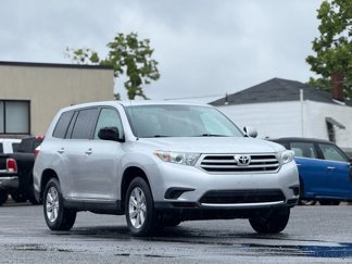Used 2011 Toyota Highlander 4WD image 1