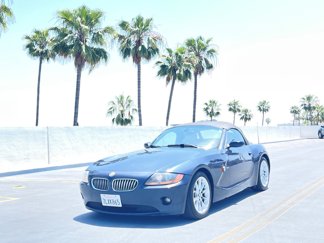 Used 2004 BMW Z4 2.5i image 1