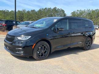 New 2025 Chrysler Pacifica Premium image 1