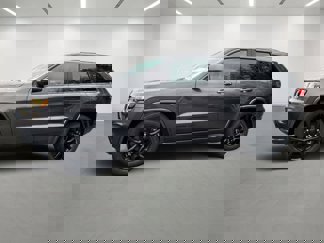 Used 2021 Jeep Grand Cherokee Laredo X image 1