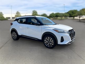Certified 2024 Nissan Kicks SR image 1
