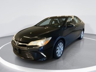 Used 2015 Toyota Camry SE image 1