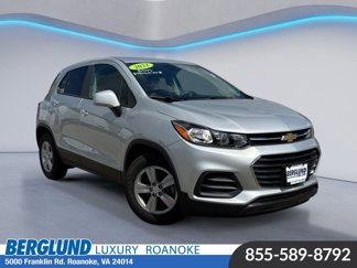 Used 2022 Chevrolet Trax LS w/ Tint and Cruise Package image 1