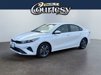 Used 2024 Kia Forte LXS image 1