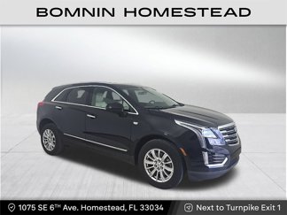 Used 2017 Cadillac XT5 FWD image 1