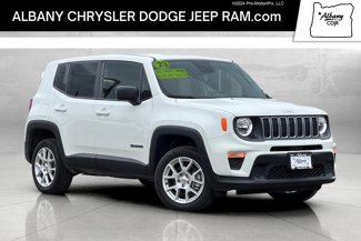 Used 2023 Jeep Renegade Latitude image 1