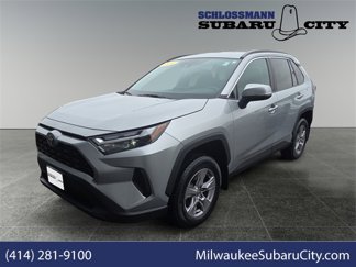 Used 2022 Toyota RAV4 XLE image 1