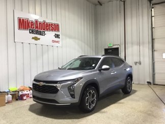 New 2025 Chevrolet Trax LT w/ Driver Confidence Package image 1