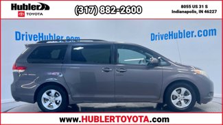 Used 2012 Toyota Sienna LE image 1