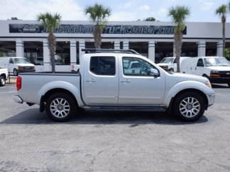 Used 2011 Nissan Frontier SL image 1