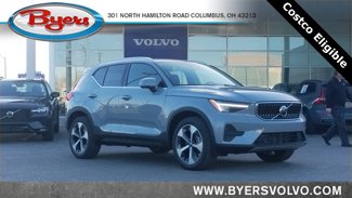 New 2025 Volvo XC40 B5 Core w/ Climate Package image 1