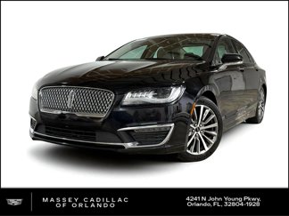 Used 2020 Lincoln MKZ image 1