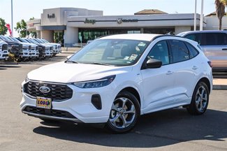 Used 2023 Ford Escape ST-Line image 1