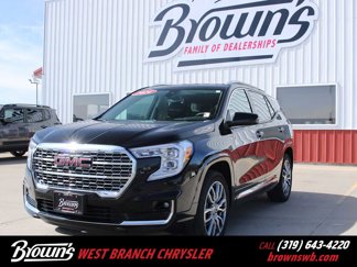 Used 2024 GMC Terrain Denali w/ Denali Premium Package image 1
