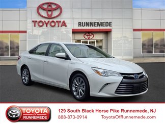 Used 2017 Toyota Camry XLE image 1