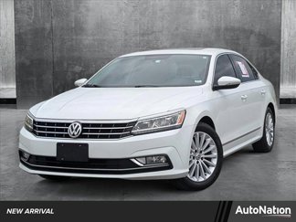 Used 2017 Volkswagen Passat 1.8T SE image 1