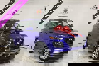 Used 2023 Hyundai Venue SE image 1