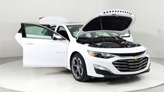 Used 2022 Chevrolet Malibu LT image 1