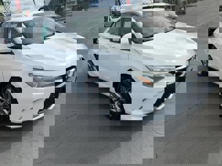 Used 2016 Toyota Camry LE image 1