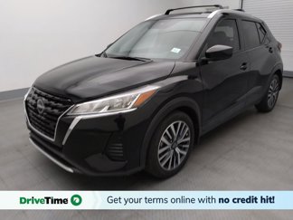 Used 2022 Nissan Kicks SV image 1