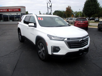 Used 2023 Chevrolet Traverse LT image 1