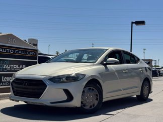 Used 2017 Hyundai Elantra SE image 1