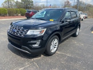 Used 2017 Ford Explorer XLT w/ Equipment Group 202A image 1