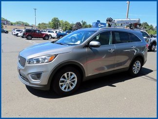 Used 2018 Kia Sorento LX image 1