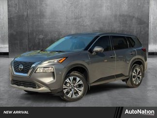 Used 2021 Nissan Rogue SV image 1