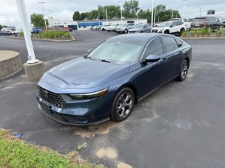 Used 2023 Honda Accord EX image 1