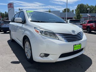 Used 2015 Toyota Sienna Limited image 1