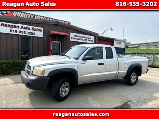 Used 2006 Dodge Dakota ST image 1
