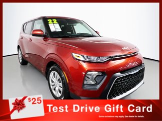 Used 2022 Kia Soul LX image 1