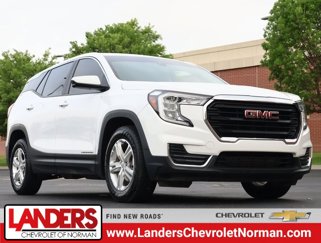 Used 2022 GMC Terrain SLE image 1