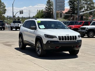 Used 2019 Jeep Cherokee Trailhawk image 1
