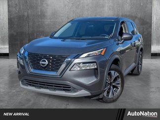 Used 2023 Nissan Rogue SV image 1