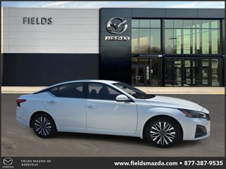 Used 2023 Nissan Altima 2.5 SV image 1
