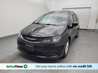 Used 2020 Chrysler Voyager Lxi image 1