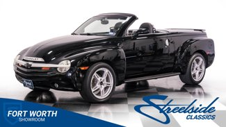 Used 2004 Chevrolet SSR w/ Preferred Equipment Group image 1